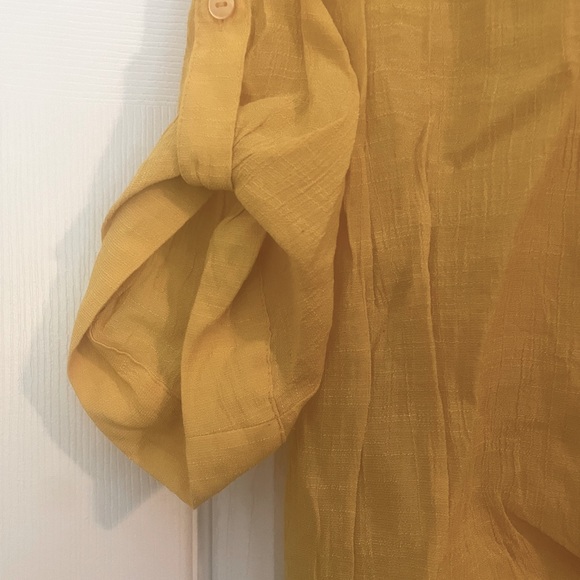 Collared button down top Mustard colored - Picture 2 of 5